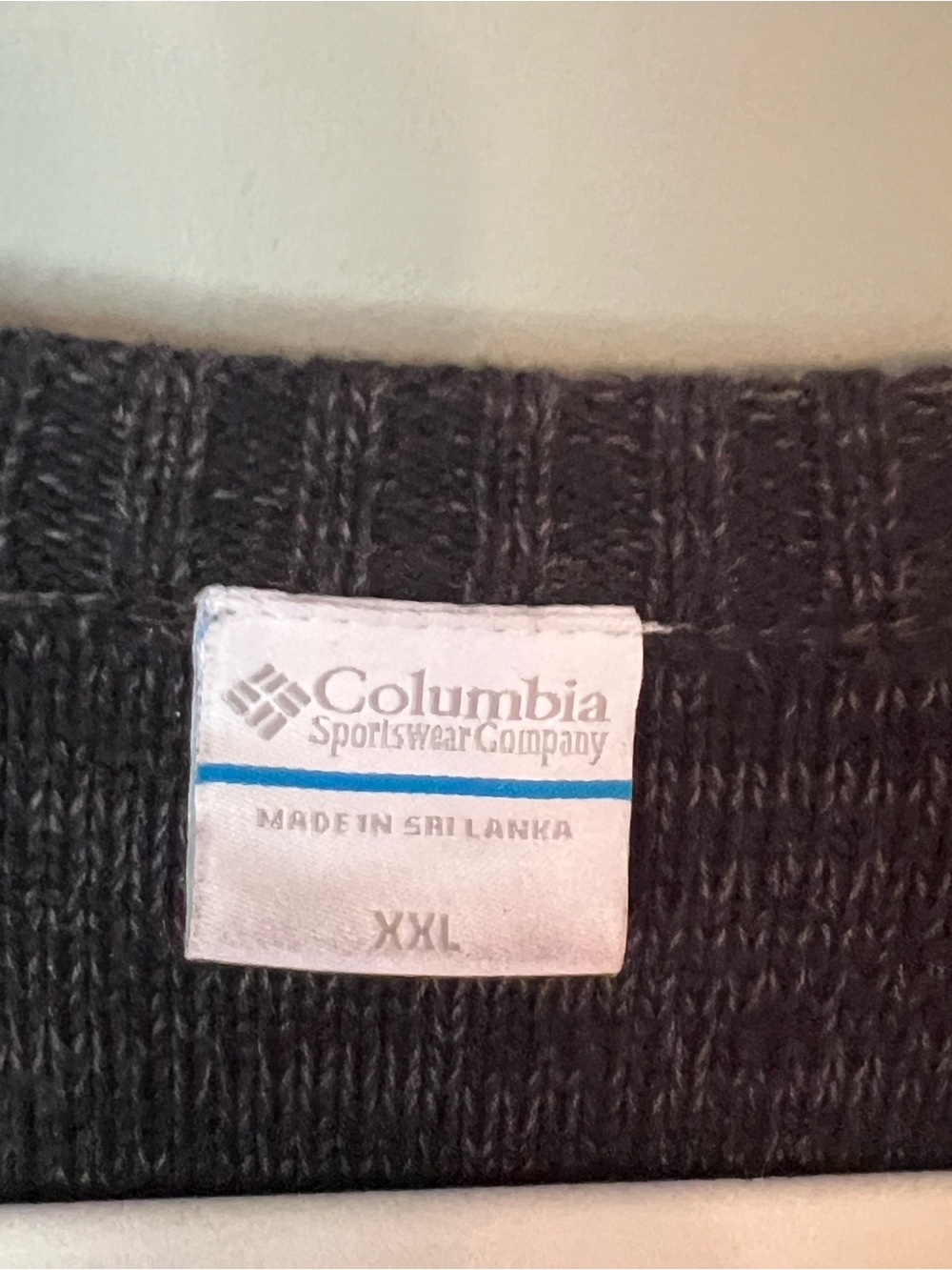 Columbia Men's Black w/grey Ribbed Crewneck Sweater
